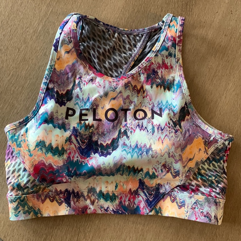 Peloton sports bra. Never worn.